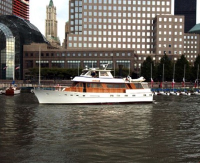 NYC power boat Yacht 72 port
